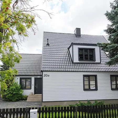 Karjamaa Garden Free Parking And Coffee * Pärnu