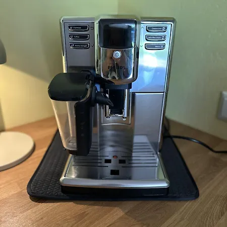 Karjamaa Garden Free Parking And Coffee Feriehus Pärnu