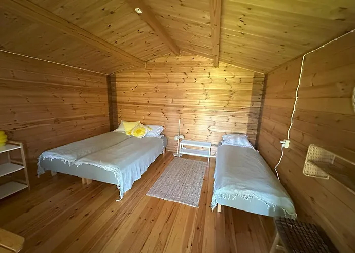 Karjamaa Garden Free Parking And Coffee Holiday home *